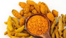 Cách đơn giản chữa mụn bọc từ nghệ không phải ai cũng biết